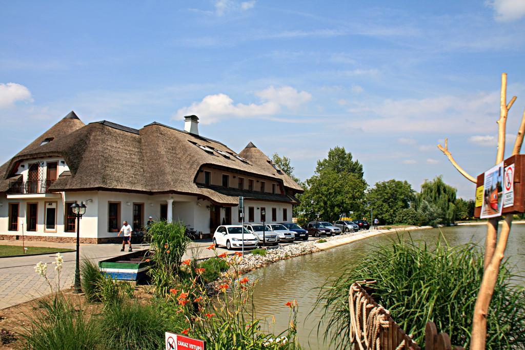 Penzion Eko Park Piestany Exterior photo
